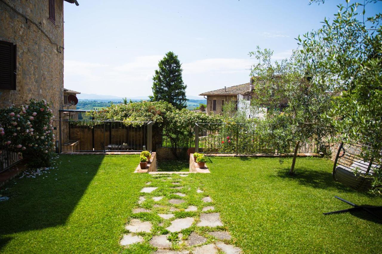 Apartament The Tower'S Garden San Gimignano Zewnętrze zdjęcie