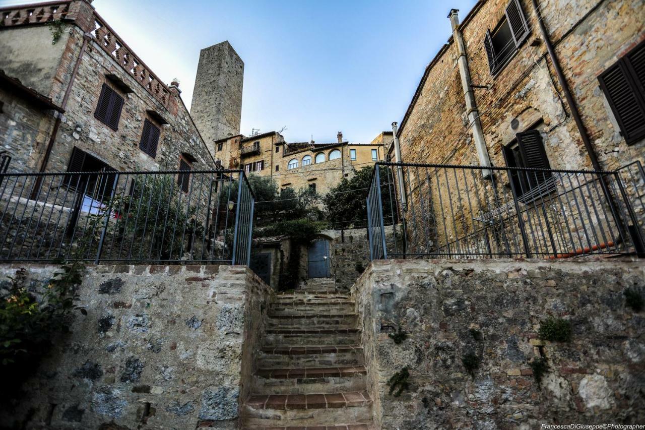 Apartament The Tower'S Garden San Gimignano Zewnętrze zdjęcie